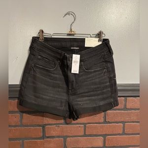 American Eagle next level high waisted denim short short | black |size 8| NWT